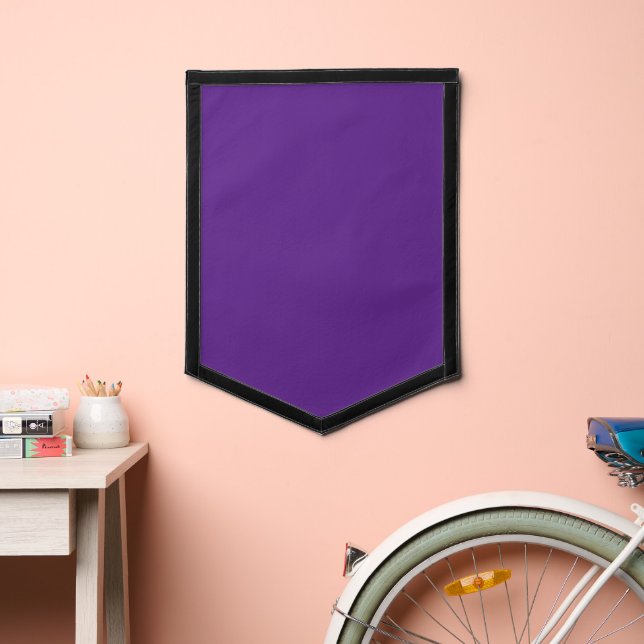 a purple background with a white border pennant (Insitu 2)