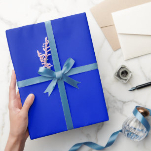 A roll of gradient wrapping paper 