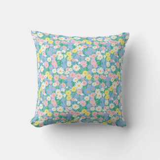  A seamless pattern of colorful daisies in pastel  Throw Pillow