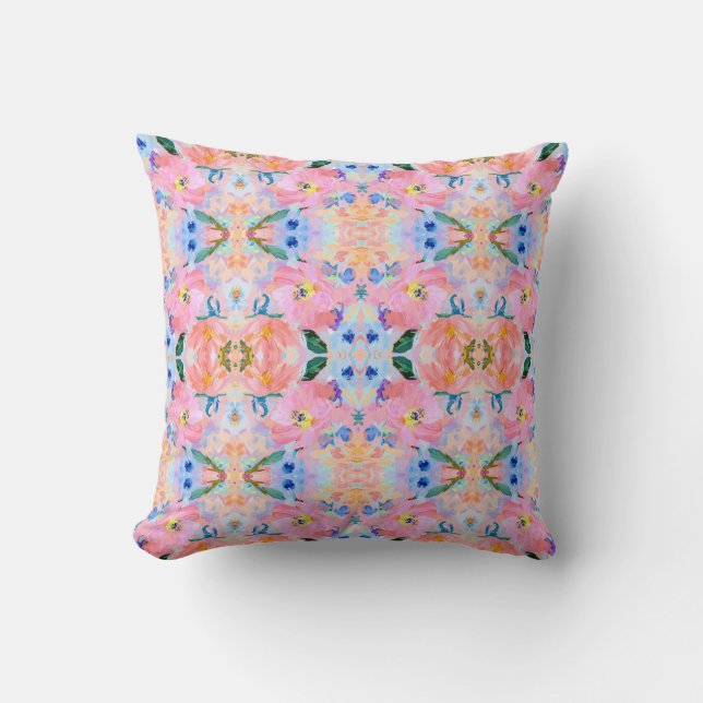  A seamless pattern with colorful pastel  Throw Pillow (Front)