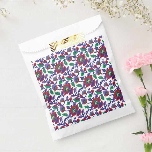 A seamless, symmetrical pattern featuring repeatin favor bag (Sealed)