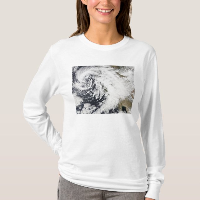 A series of strong storms with fierce winds T-Shirt (Front)