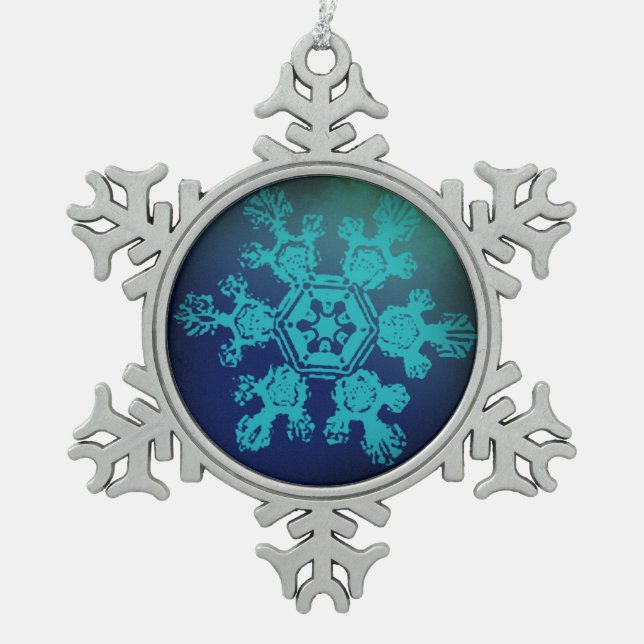 A Snowflake 1 Snowflake Pewter Christmas Ornament (Front)
