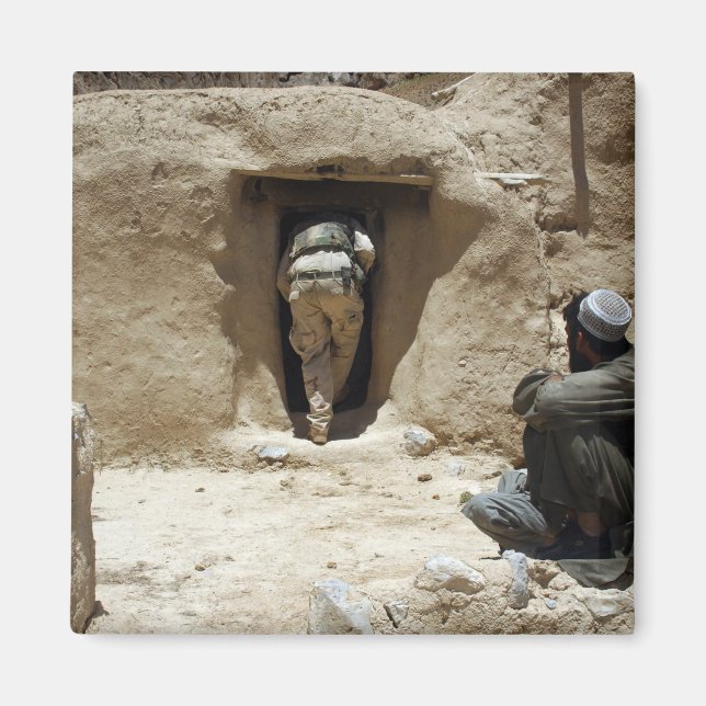 A soldier from the National Guard Magnet (Front)