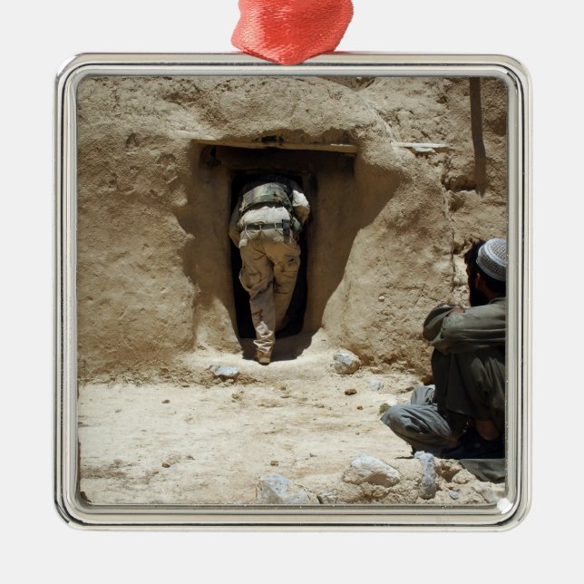 A soldier from the National Guard Metal Ornament (Front)