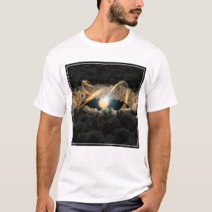 A Star Surrounded By A Protoplanetary Disk T-Shirt
