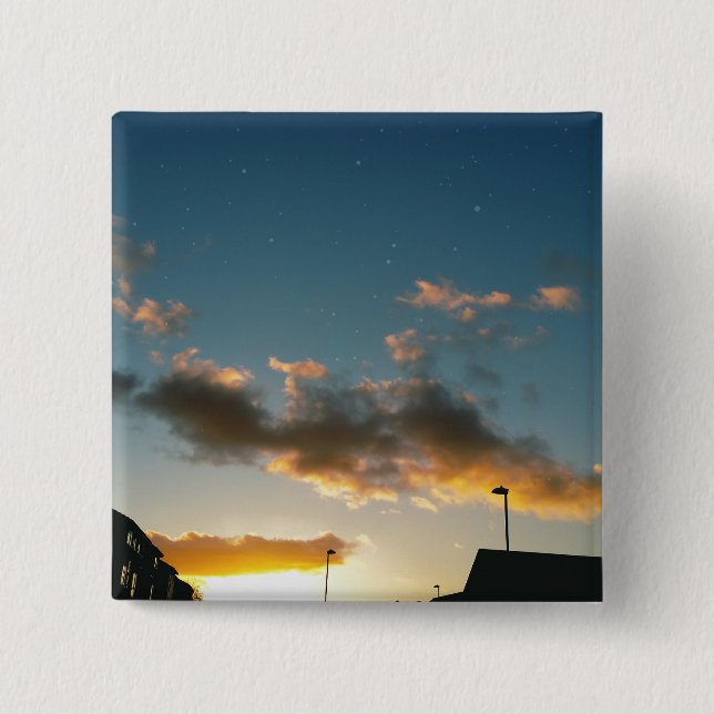 A street crowned with stars button (Front)