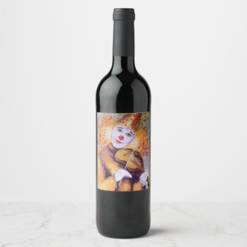 A sweet clown playing the violin wine label