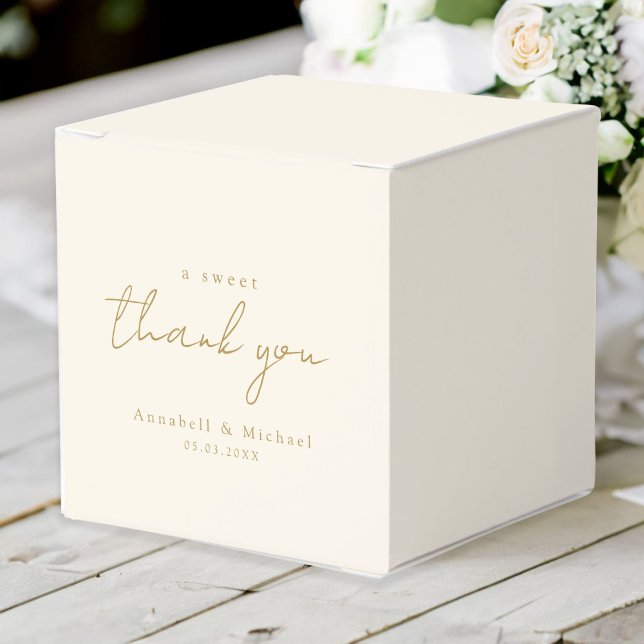 A sweet thank you! Minimal, luxury wedding Favor Boxes (A sweet thank you! Minimal, luxury wedding Favor Boxes with your name and date.)