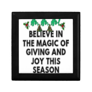 A timeless quote encouraging people to pursue thei gift box