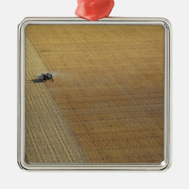 A tractor harvesting metal ornament (Front)