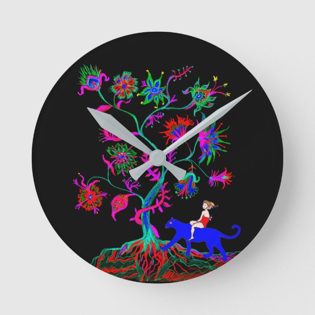 A tree and a puma round clock (Front)