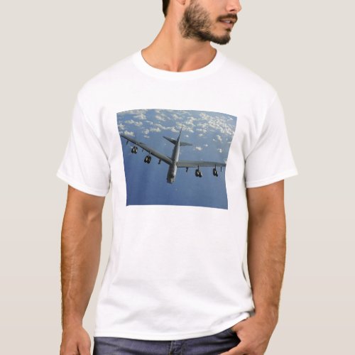 A US Air Force B_52 Stratofortress T_Shirt