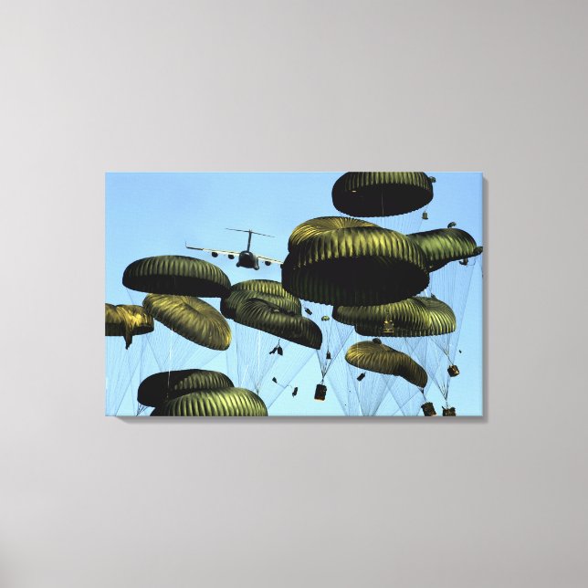 A US Air Force C-17 Globemaster III Canvas Print (Front)