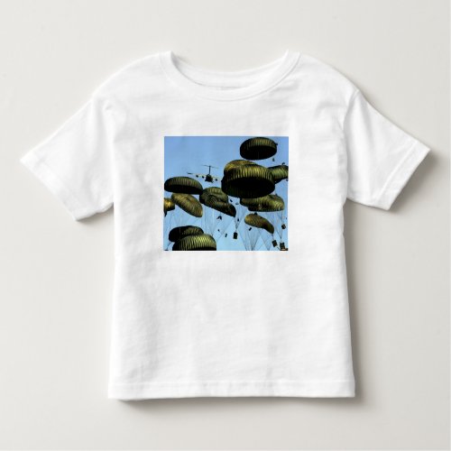 A US Air Force C_17 Globemaster III Toddler T_shirt