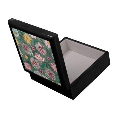A vibrant green flowers pattern _ Home Gift Box