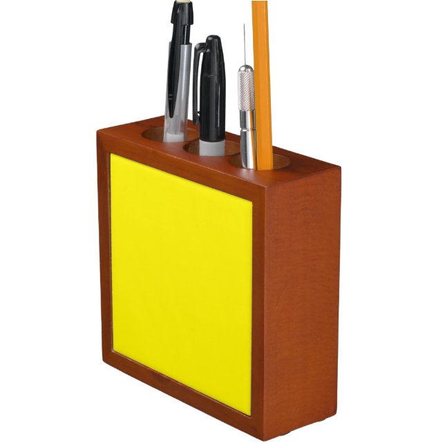 A yellow square centered on a clean white backgrou desk organizer (In Situ)