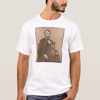 Abraham Lincoln and his cat "Gloria" 2 T-Shirt