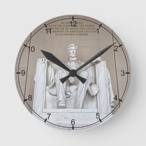Abraham Lincoln Statue Round Clock