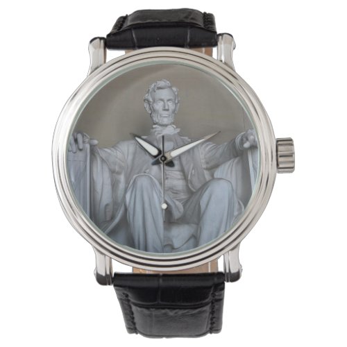 Abraham Lincoln statue Watch