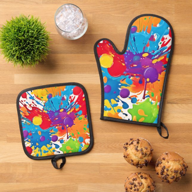 Abstract Art Splash Oven Mitt & Pot Holder Set (Top Down)