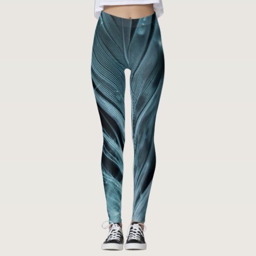 Abstract Blue Feathery Lines Leggings
