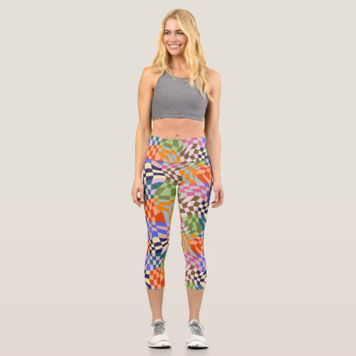 Abstract Checkered Colorful Pattern Capri Leggings