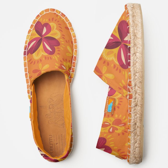 Abstract Clovers Pattern In Pink And Orange Espadrilles (Side)