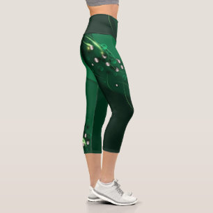 Abstract Emerald Green Layout and Gold Ornaments Capri Leggings