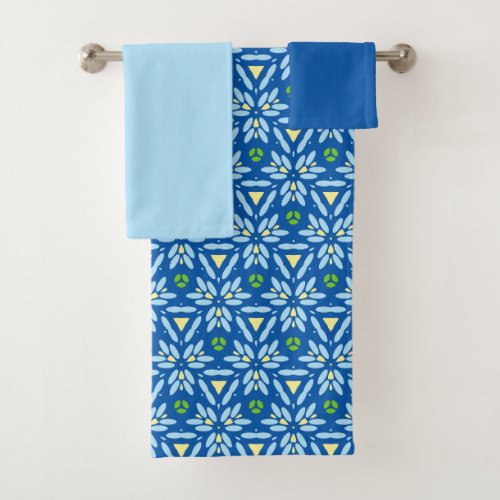 Abstract Floral Design Bath Towel Set