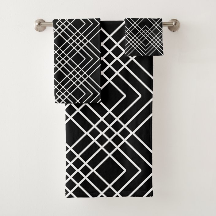 Abstract geometric pattern black and white. bath towel set