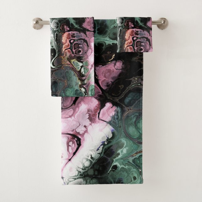 Abstract gray and pink marble tie dye pattern bath towel set (Insitu)