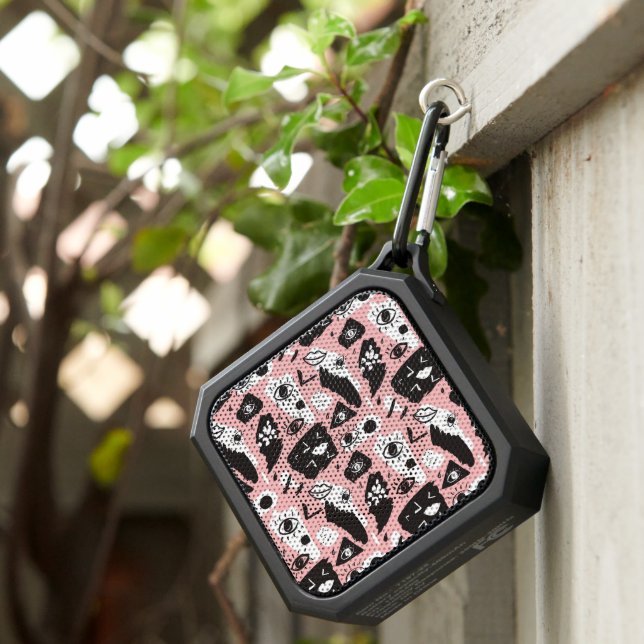 Abstract Modern Eye & Lips Pattern Bluetooth Speaker (Inisitu)