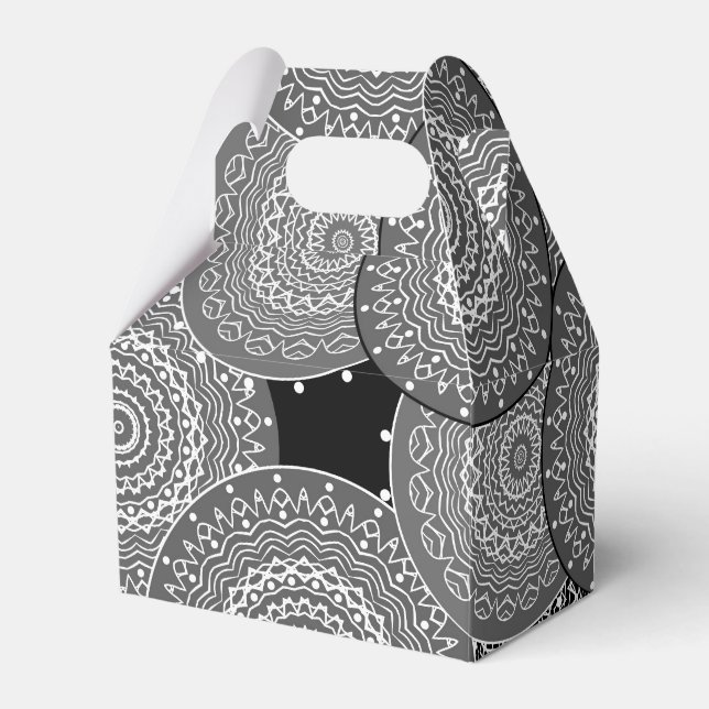 Abstract modern geometric circles round shapes man favor boxes (Front Side)