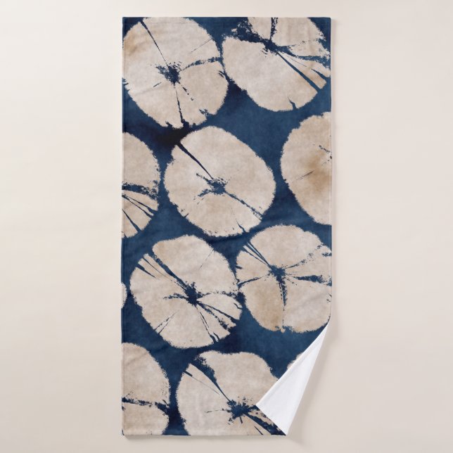Abstract oriental floral motif. Seamless pattern.p Bath Towel (Bath Towel)