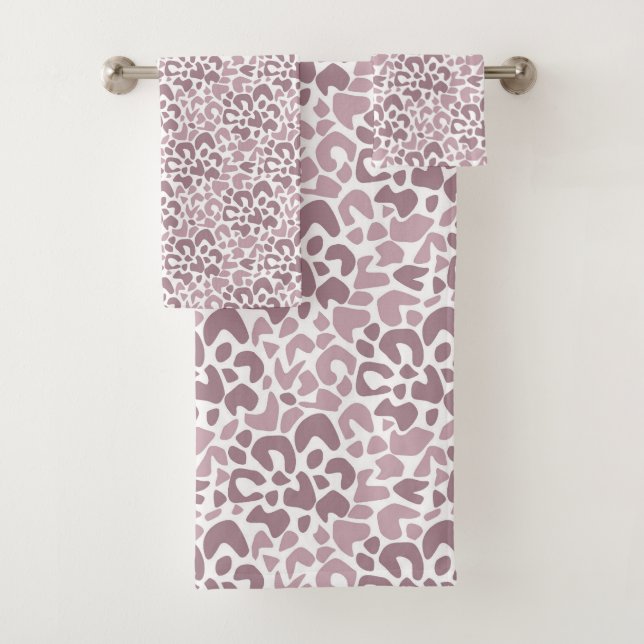 Abstract pattern spotted brown and beige bath towel set (Insitu)