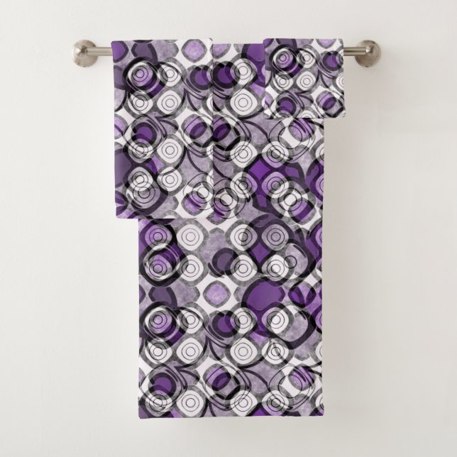 Abstract Purple, Gray and Black Circle Pattern Bath Towel Set (Insitu)