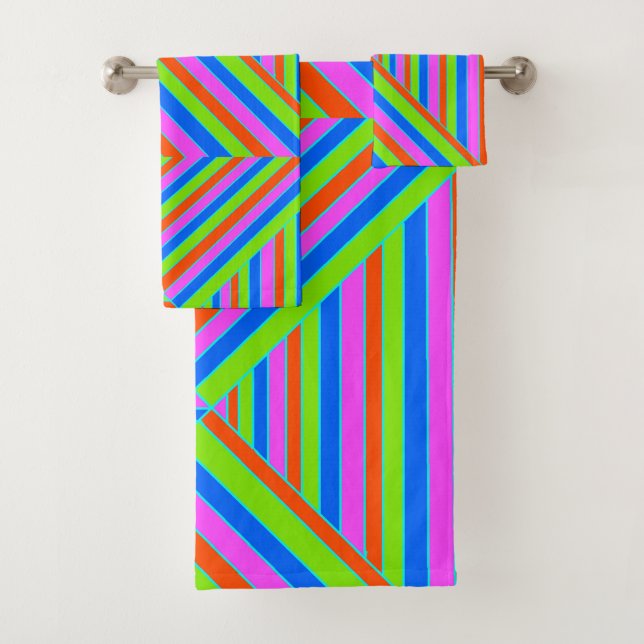 Abstract tile  bath towel set (Insitu)