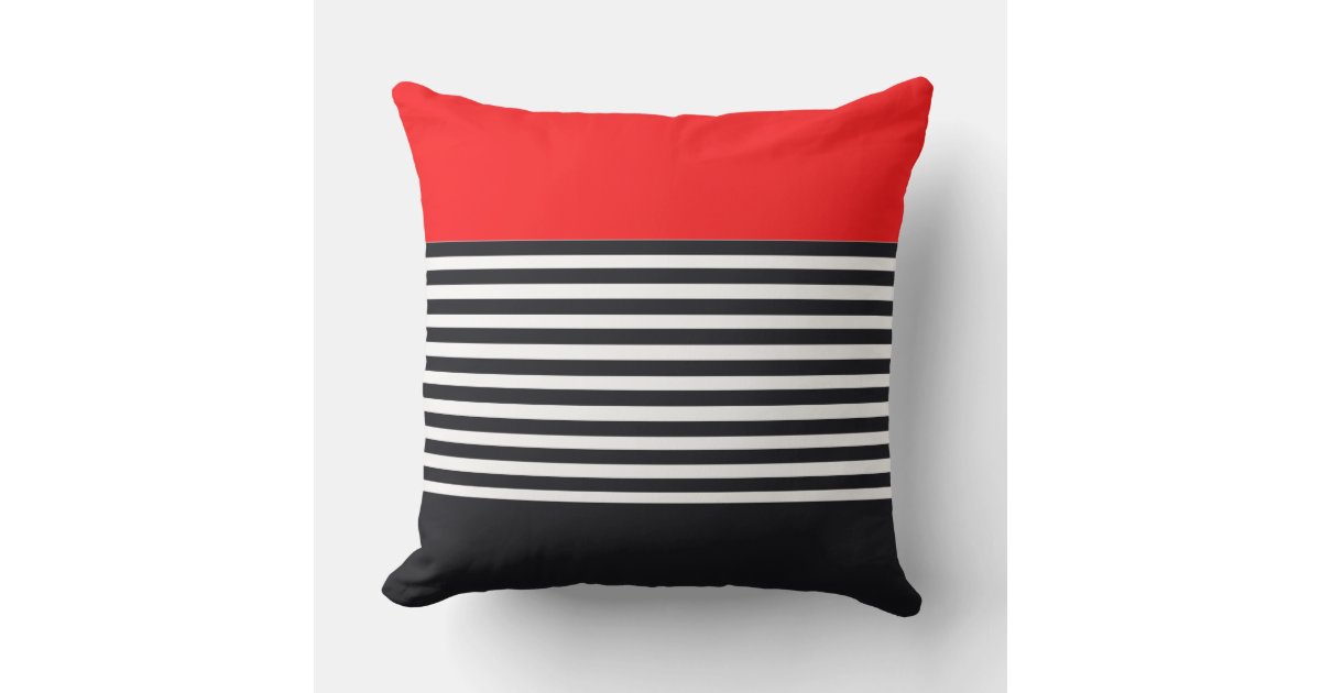 Accented With Bright Red Outdoor Pillow Rd2d76e85b1644d7e8376c5a465db870d 4gud9 8byvr 630 ?view Padding=[285%2C0%2C285%2C0]
