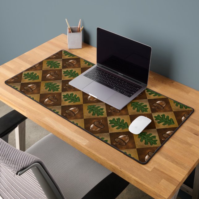 Acorn and Oak Leaf Checkerboard Pattern Desk Mat (Office 2)