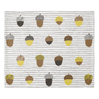 Acorn seamless pattern. Autumn surface decoration. Duvet Cover