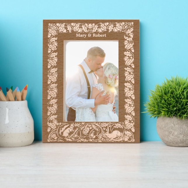 Acorns Rabbit & Squirrel Foliage Border Engraved Frames (Creator Uploaded)
