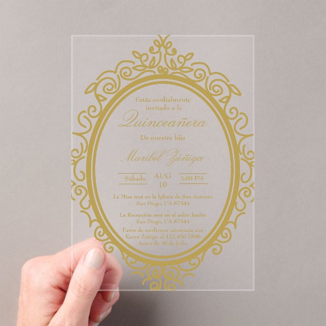 Acrylic oval quinceañera invitations (Insitu (Handheld))