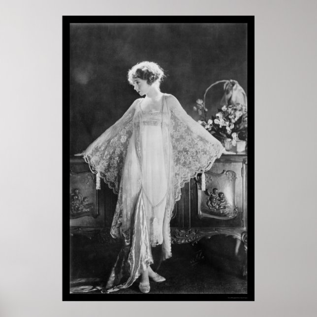 Actress Lillian Gish 1922 Poster (Front)