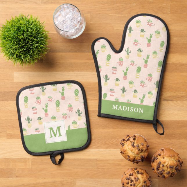 Add Your Name | Cute Cactus Pattern Oven Mitt & Pot Holder Set (Top Down)