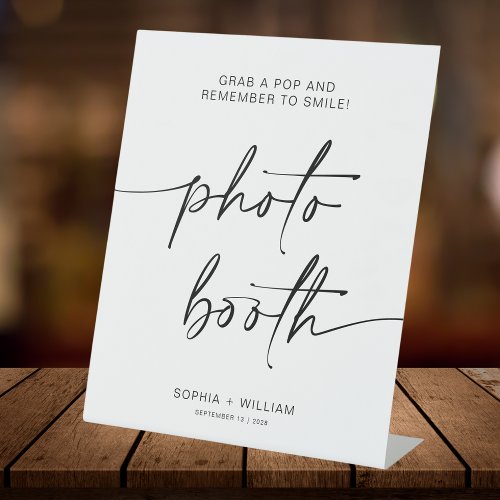 ADELLA Photo booth  simple remember to smile sign