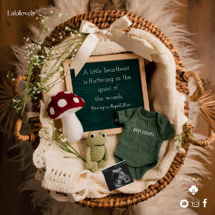 adorable Cottagecore Pregnancy Announcement