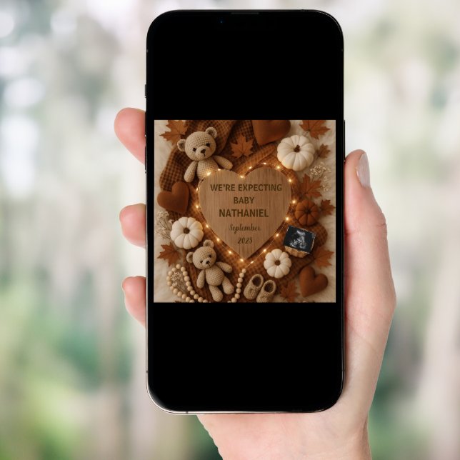 Adorable fall autumn bears pregnancy announcement  (Front Digital)