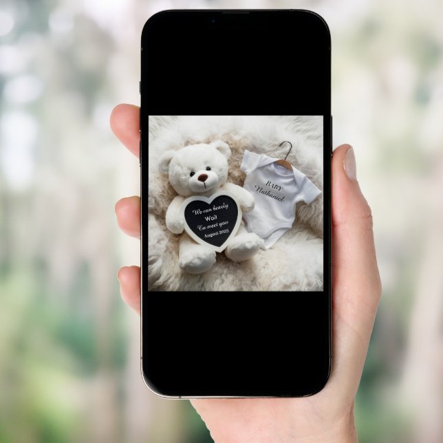 Adorable white  pregnancy announcement  (Front Digital)