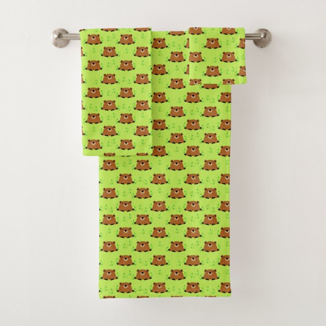 Adorable Woodland Groundhog Pattern Bath Towel Set (Insitu)